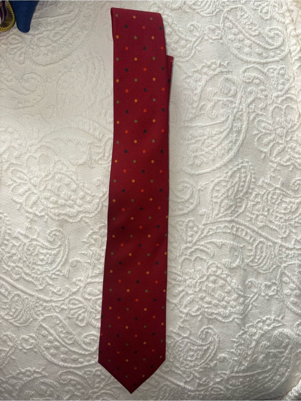 Classic Red Polka Dot Men's Tie — Refined Formal Accent